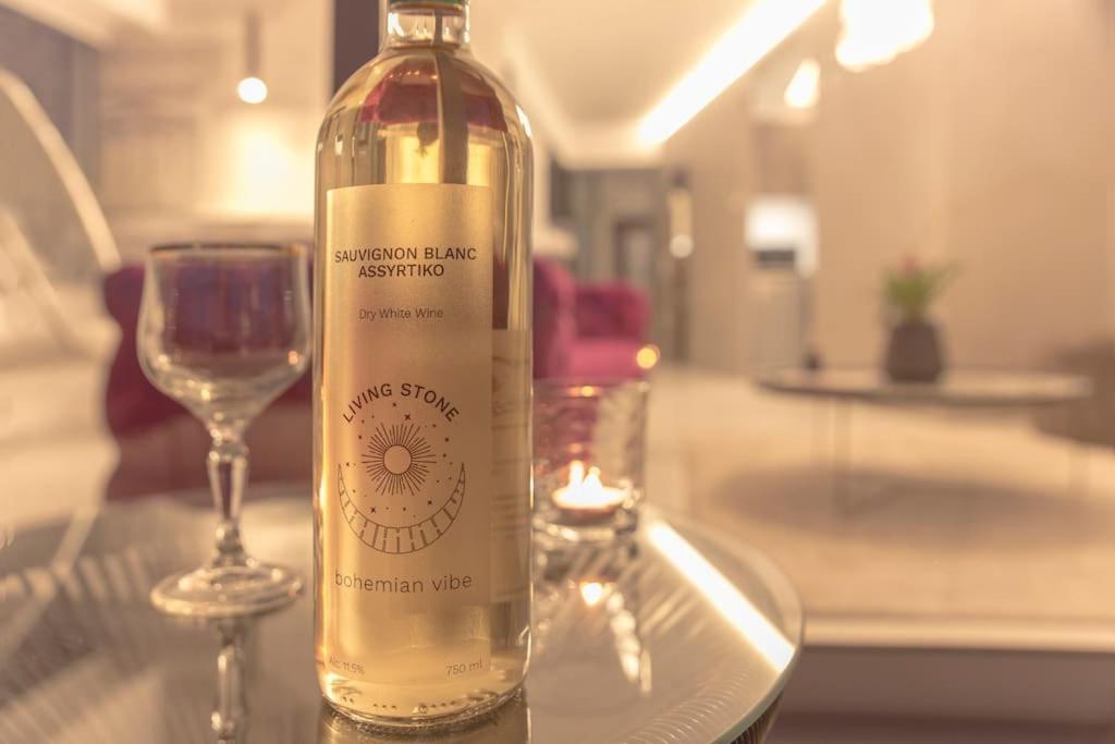 Luxury Apartment Near Acropolis-Living Stone Gold أثينا المظهر الخارجي الصورة