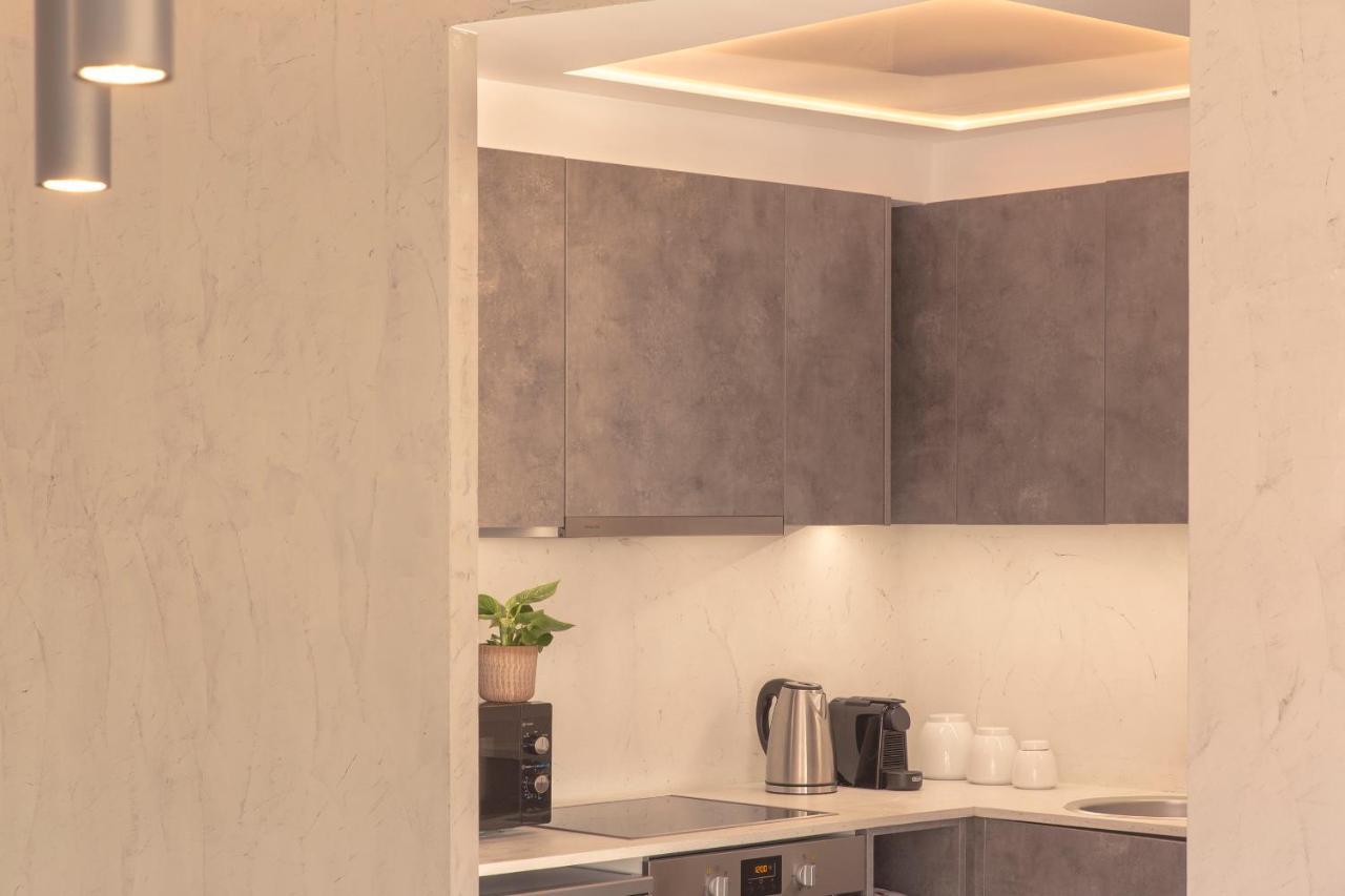 Luxury Apartment Near Acropolis-Living Stone Gold أثينا المظهر الخارجي الصورة